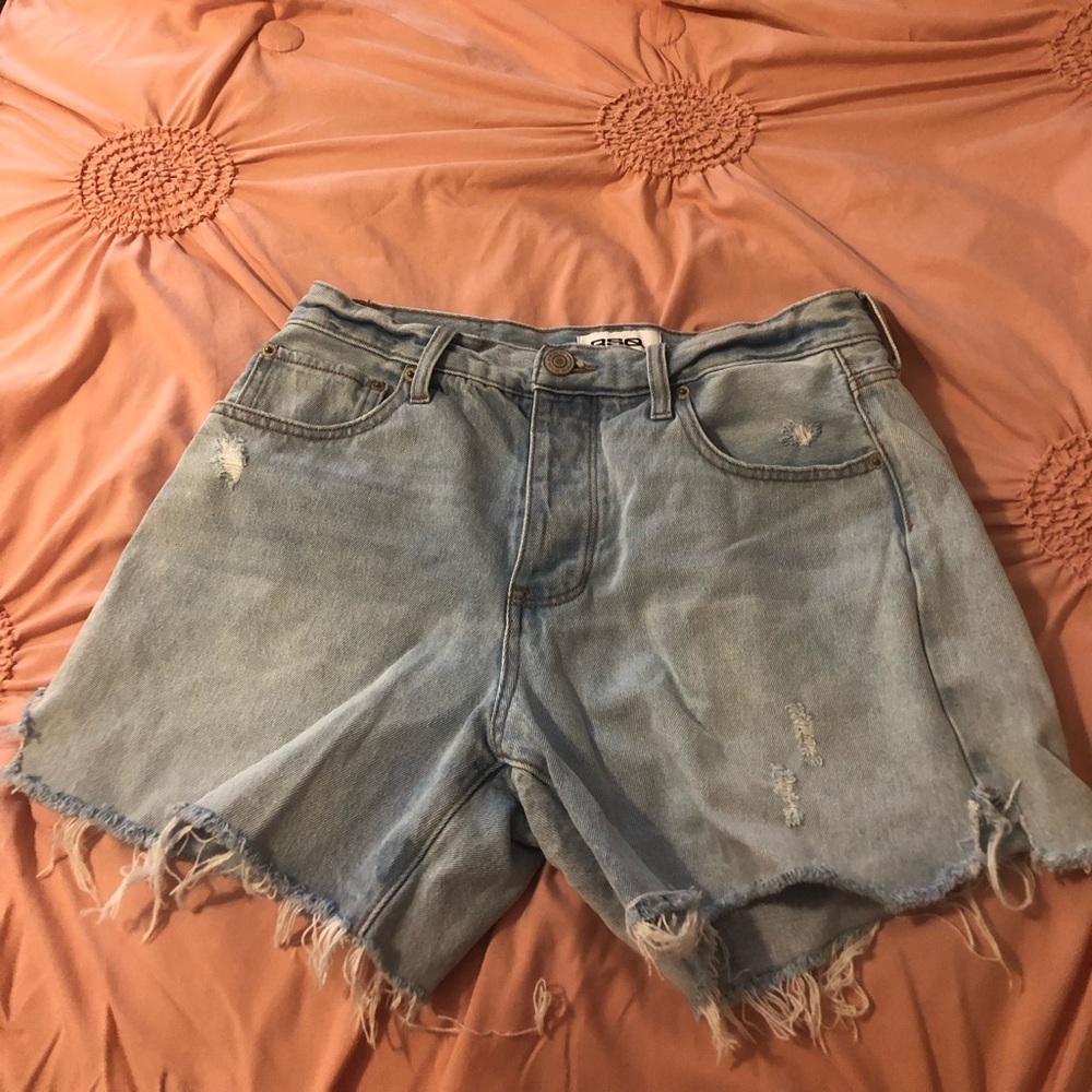 RSQ button up jean shorts